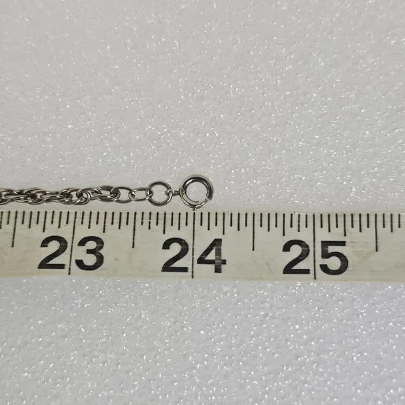 1970s Resin Cameo Black White Pendant Necklace Tassel Silver Tone Vintage - Picture 11 of 14